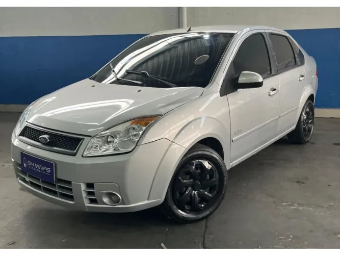 Ford Fiesta Sedan 1.0 8V Flex 4P 2010