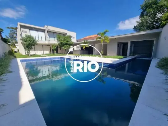 Casa Duplex na Barra da Tijuca à Venda