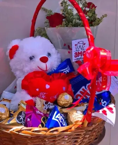 Cesta romântica , cesta de presente , cesta para aniversário, cesta de chocolates