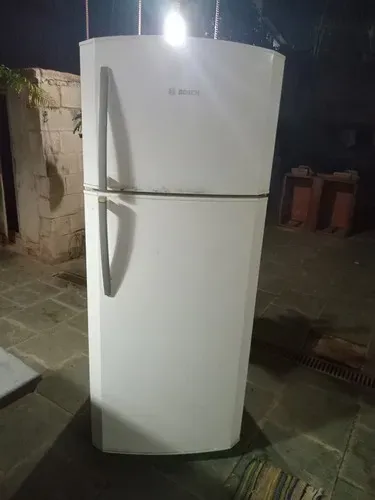 geladeira duplex gelando bem, chama zap, entrego parc cartão