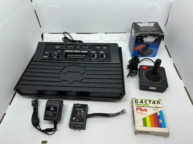 Console Videogame Atari Dactar 2600 Darth Vader Preto +jogos Preto (Usado)