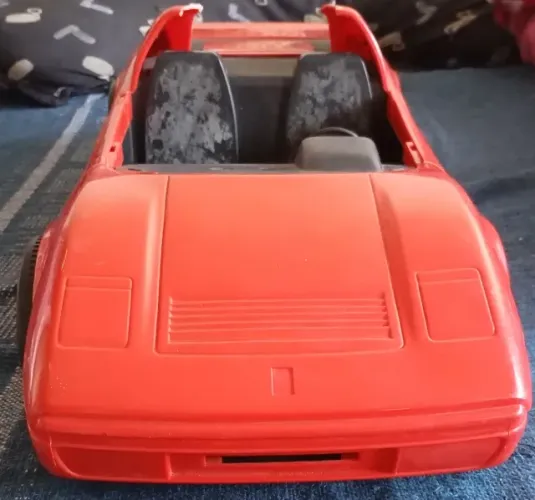 Miniatura Carcaça Ferrari Barbie 1986