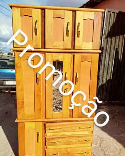 Guarda - roupa de Madeira - Novo - 3 Portas