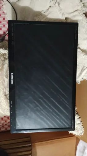 TV SAMSUNG 27'' com defeito na tela
