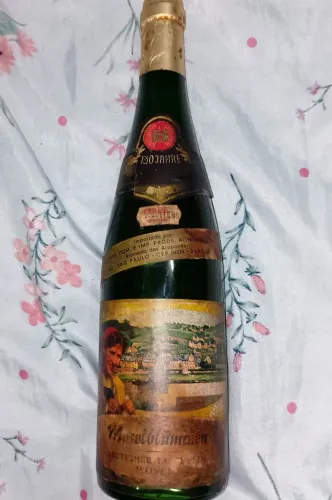 Vinho antigo alemão 