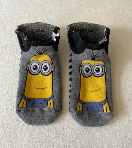 Meia antiderrapante Minions - Puket - 19/22