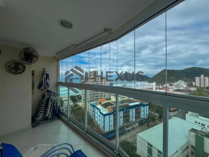Apartamento com Varanda Gourmet e Vista para o mar na praia do Tombo, Hexus