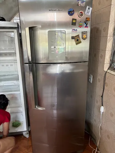 Refrigerador de 02 Portas Brastemp Frost Free 429 Litros Smart Ice e Smart Bar Platinum