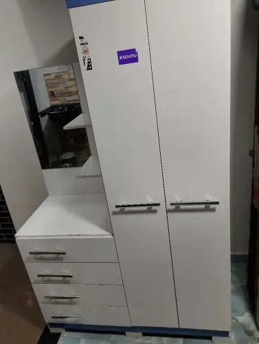 Guarda roupa entrego 