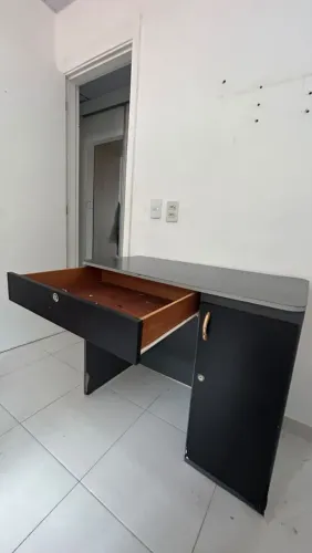 Escrivaninha madeira