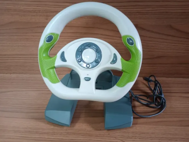 Volante para Xbox 360 e PC 