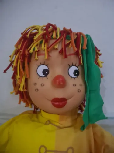 Antiga boneca Emilia