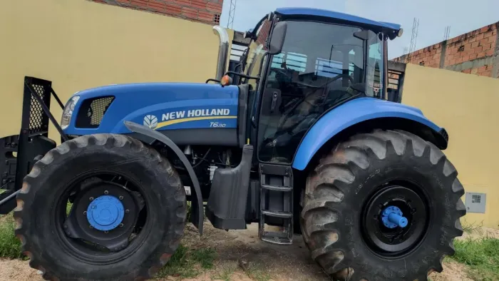 Vende-se Trator New Roland