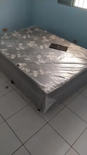 Cama box casal com colchão!