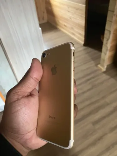 iPhone 7