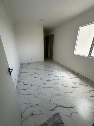Apartamento 2/4 em condomínio fechado