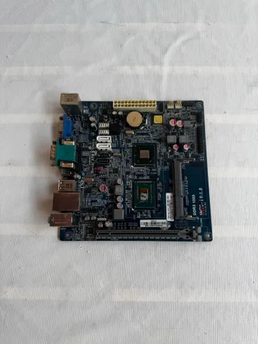 Placa Mãe ATA 6 Gbits Eup 2013 DDR3 1333 ( Sucata)