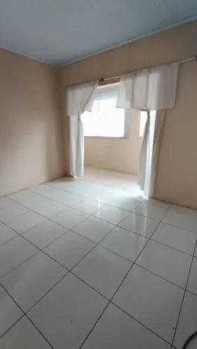 Aluga-se Casa (Parte Superior) - 1 Quarto Amplo | Anjo da Guarda| R$ 700