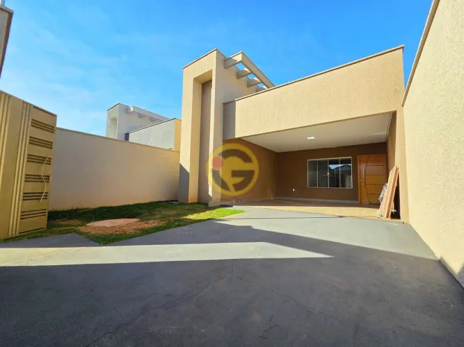 CASA À VENDA NO SETOR VILA OLIVEIRA, 3 QUARTOS, SUÍTE COM CLOSET, QUINTAL GRANDE, EM APARE