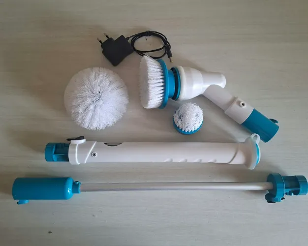 Hurricane spin Scrubber