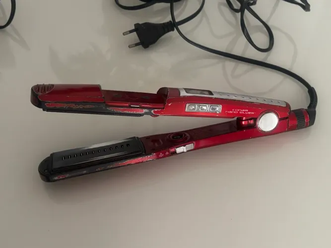 Conair nano silver vermelha e MiniLizze nano Titanium azul