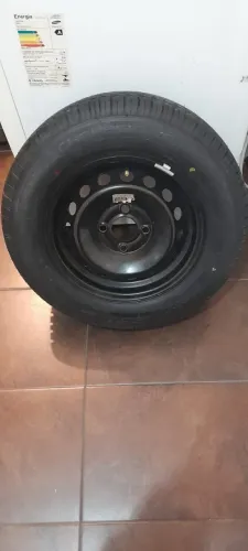 Pneu aro 175 70r13 82 T13 CHAMPIRO VP1 com aro 13 para Clio