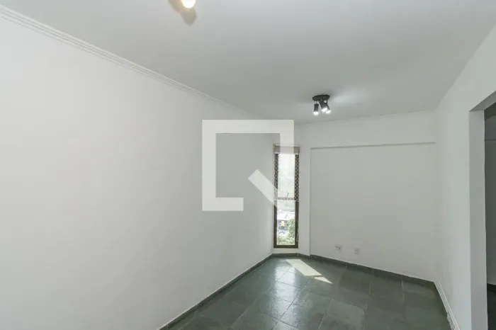 APARTAMENTO RESIDENTIAL em Campinas - São Paulo, Cambuí