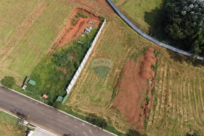 Terreno no Condomínio Flamboyant com 660m² por R$ 310 mil