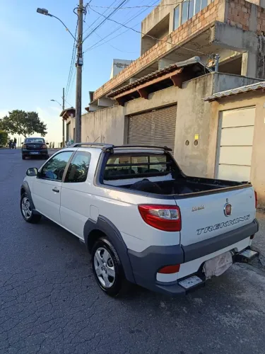 Fiat Strada Trekking 1.6 16V Flex CD 2016