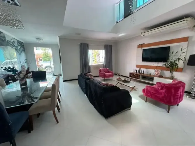 JARDIM ESPANHA  CASA DE 250 METROS, 4 SUÍTES É 5 BANHEIROS
