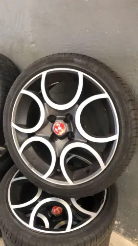 Jogo de rodas Alfa Romeo