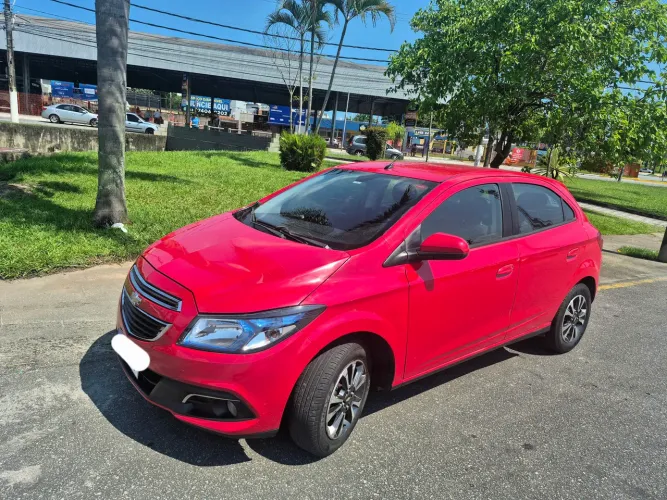 Chevrolet Onix Hatch LTZ 1.4 8V Flex Power Aut. 4P 2016
