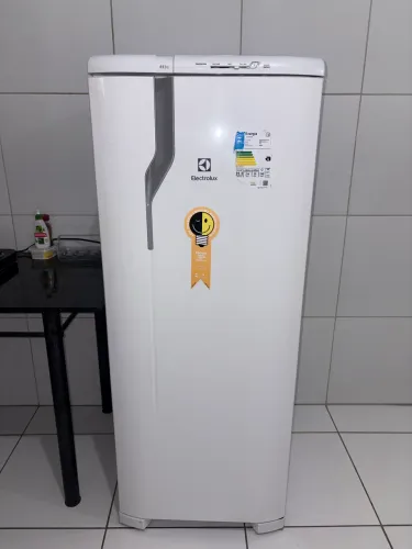 Geladeira eletrolux
