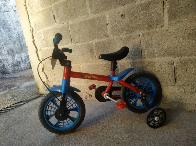 Bicicleta homen aranha 
