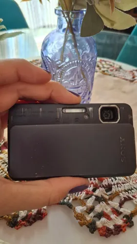 Cybershot Sony TX10, 16 megapixels, tela touch