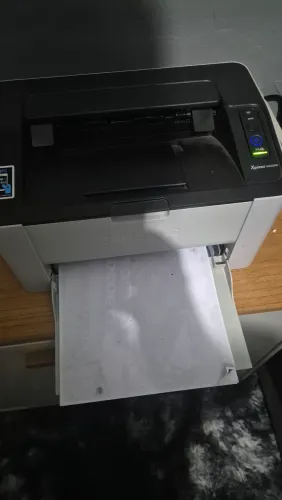 impressora laser samsung m2020w ela ficou com essa luz e nao faz nada tem Toner