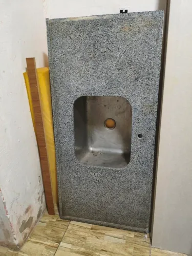 Vendo pia de mármore com bandeja inox