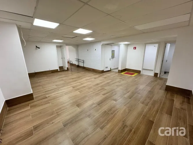 Comercial para Venda em Salvador, Garibaldi, 8 banheiros, 12 vagas