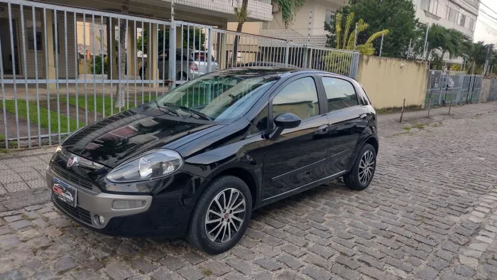 Fiat Punto Essence 1.6 Flex 16V 5P 2016