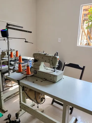 Máquinas de costura INDUSTRIAL Galoneira e Overloque