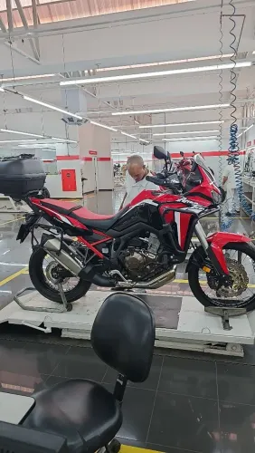 Honda CRF Africa Twin 1100 ano 2022 único dono