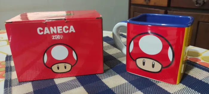 Caneca de Cerâmica Quadrada Super Mario