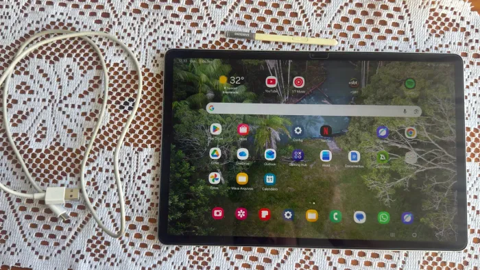 Tablet Samsung Galaxy Tab S7 Fe De 12,4 Polegadas - Usado e sem detalhes
