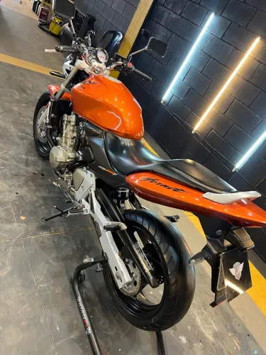 Hornet 600 muito forte Carburada