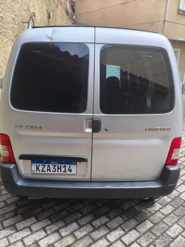 Peugeot Partner Van 1.6 Flex 16V 5P 2011