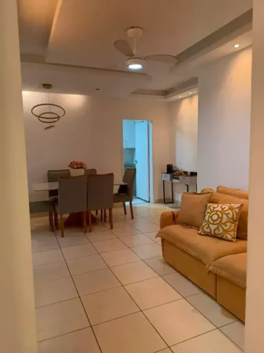 Alugo apartamento de 2 quartos no condomínio Al Mare no Alto da Glória/Macaé com móveis pl
