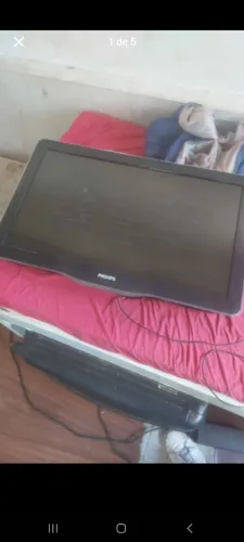 Televisão 32" Tela marcada