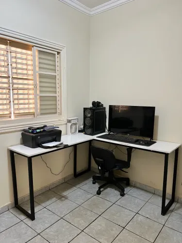 Vendo mesa em L