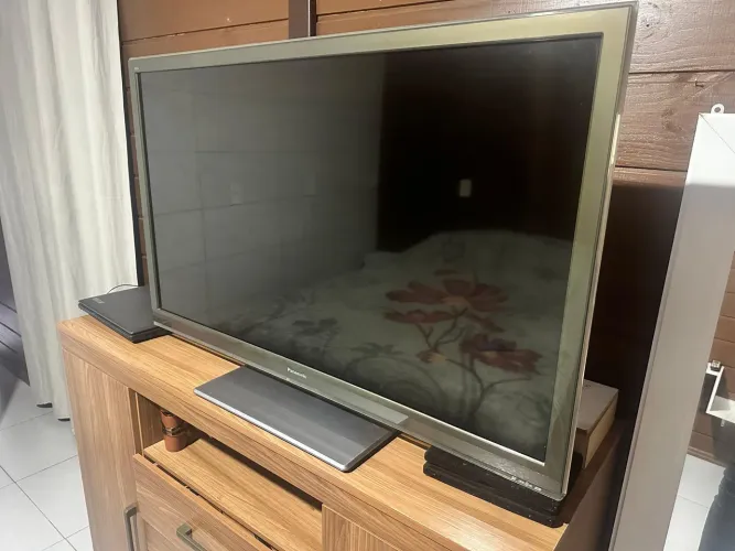 Tv PANASONIC 42 POLEGADAS