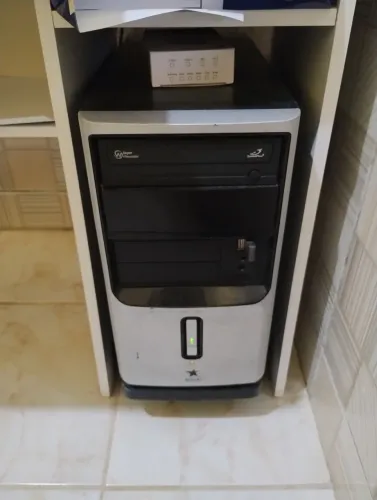 Vendo computador ?